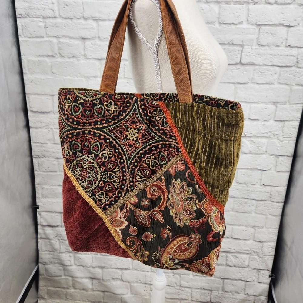 Handmade Tapestry Grandma Core Shoulder Tote Bag - Picture 10 of 15